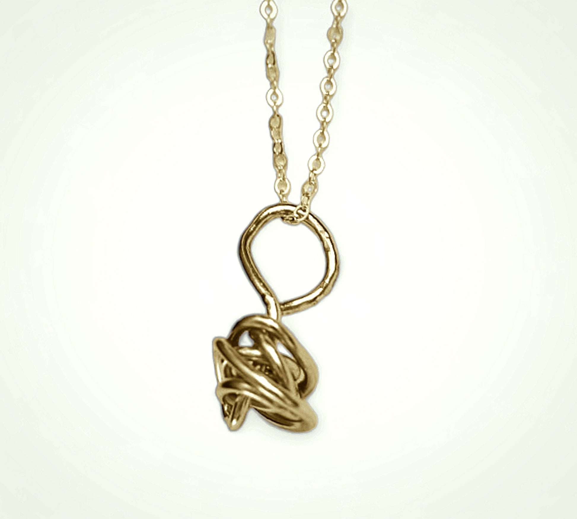 14K Gold Winding knot necklace for resilience