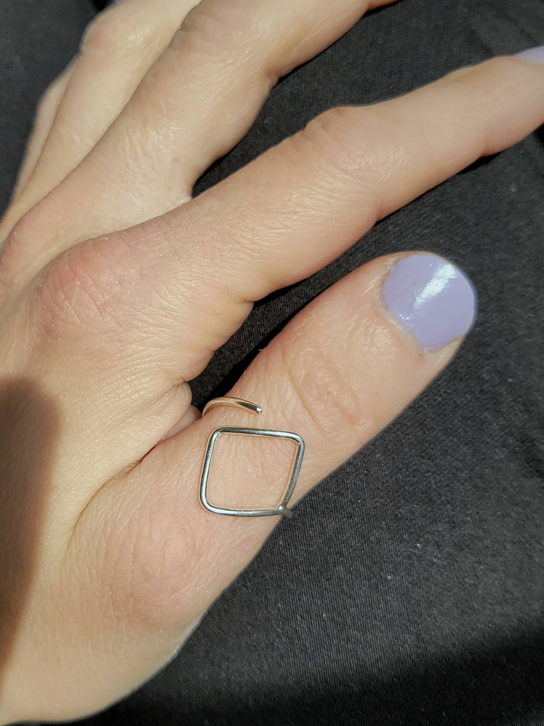 Anxiety Relief Ring - Box Breathing Exercise at Your Fingertips
